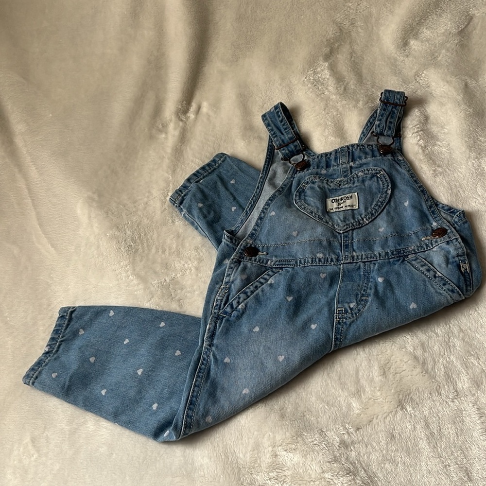 💕OshKosh B’gosh heart overalls!💕